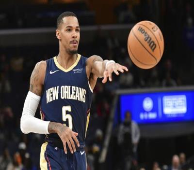 共有四名球 共有四名球